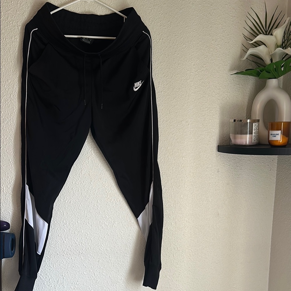 Nike Kids Black Jogger Pants